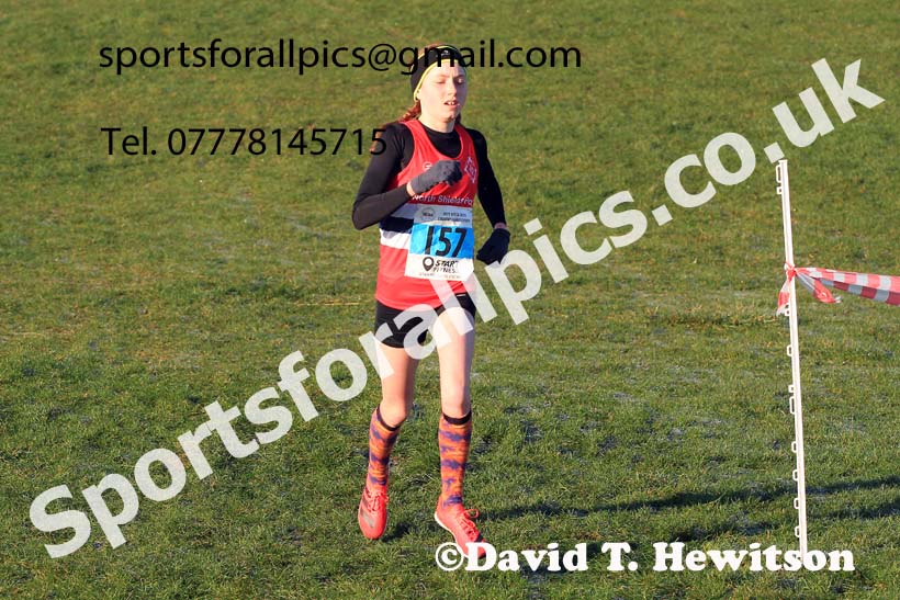 Girls under-13s, 2022 North Eastern Cross Country Champs., Temple Park, South Shields.  Photo: David T. Hewitson/Sports for All Pics